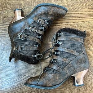 HADES Nephele Steampunk Victorian Lace Up Ankle Boots Brown Faux Fur Feminine 7